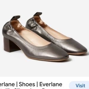 EVERLANE The Italian Leather Day Heel Siver Mettalic  gray